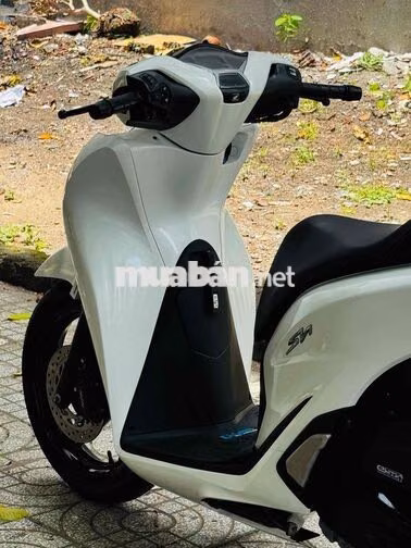Honda SH 125i sx cuoi 2022 Trắng đen 9 chủ