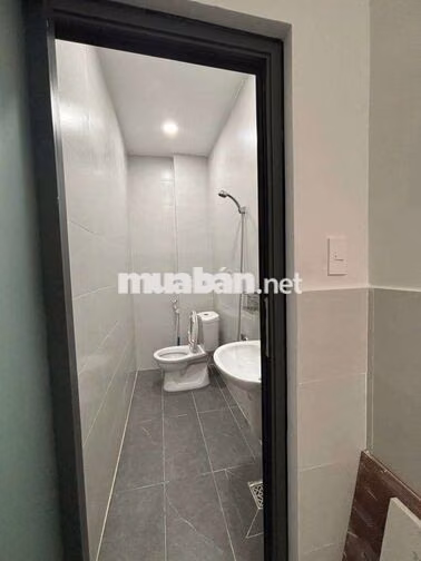 Chín Chủ Cho Thuê Nhà Mặt Tiền 4x18 1lửng 2pn 1wc 