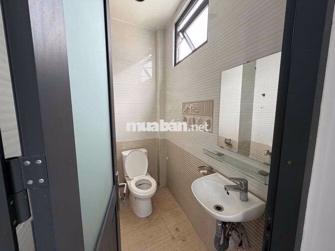 CHO THUÊ MẶT BẰNG LẦU 60m2 ĐƯỜNG CMT8 - Q3