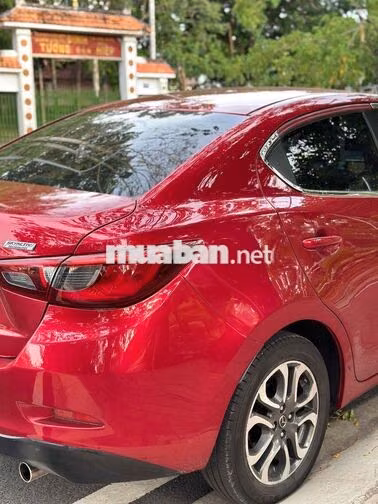 Cần bán Mazda2 2015