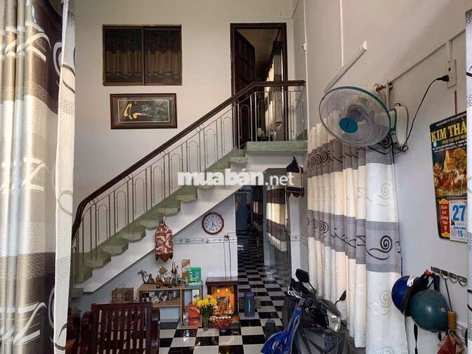 Bán nhà sổ chính chủ hẻm đường Nguyễn Văn Công