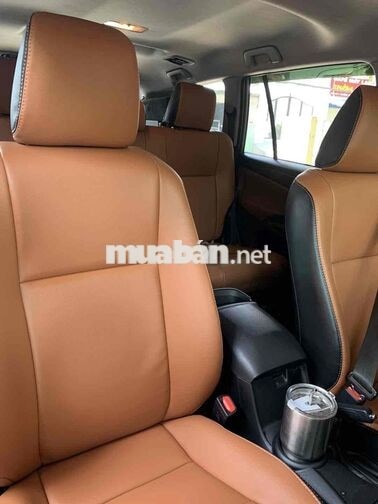 Toyota Innova 2017 Bạc 7 chỗ