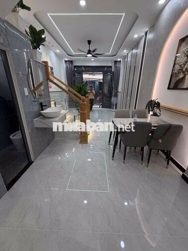 Bán nhà HXH Gò Xoài Bình Tân 2 tầng dt 4x12m, 3p 3tolet  Giáp Tân Phú