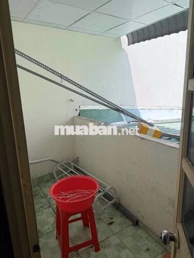 Cho thuê nhà ĐẸP Gần 50m2 MẶT TIỀN VỪA Ở VỪA KD CHỢ TRẦN HỮU TRANG