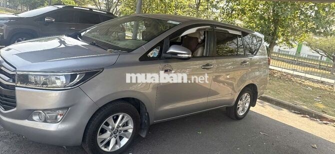 Toyota Innova 2017 Bạc 200,000km