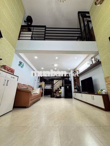 CHO THUÊ NHÀ NC GẦN CHỢ TÂN HƯƠNG - 13TRIEU - 3PN - HẺM 8M