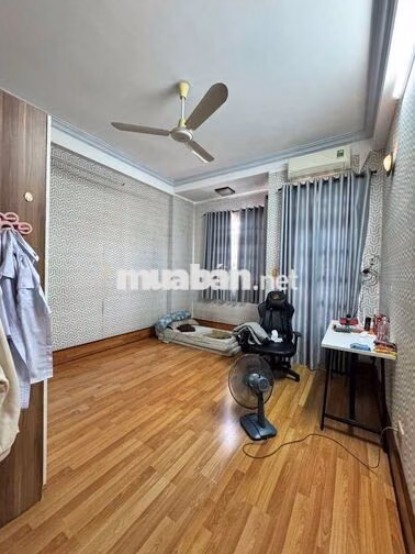 CHO THUÊ NHÀ NC GẦN CHỢ TÂN HƯƠNG - 13TRIEU - 3PN - HẺM 8M