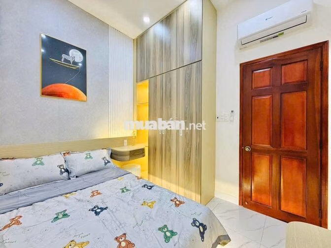 Nhà gần ngã tư ga Q12 1 lầu 2pn hẻm xe hơi