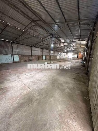 xưởng 700m giá 35 triệu Trung Mỹ Tây Q12 TP HCM