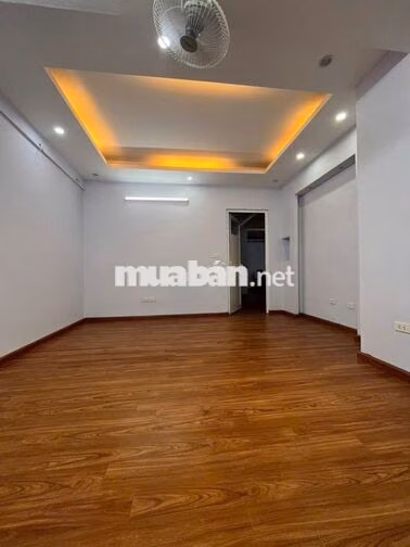 Cho thuê chung cư căn góc Khu đô thị Văn Khê