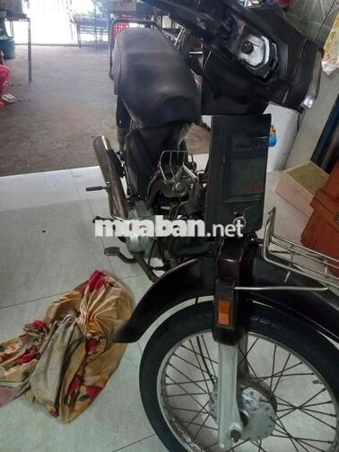 Honda Dream Nâu Cổ điển. ae tự hiểu