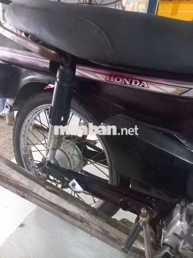 Honda Dream Nâu Cổ điển. ae tự hiểu