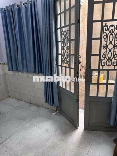 Cho thuê nhà hẻm số 8 đường Nguyễn Phúc Chu, đối die6n KCN Tân Bình