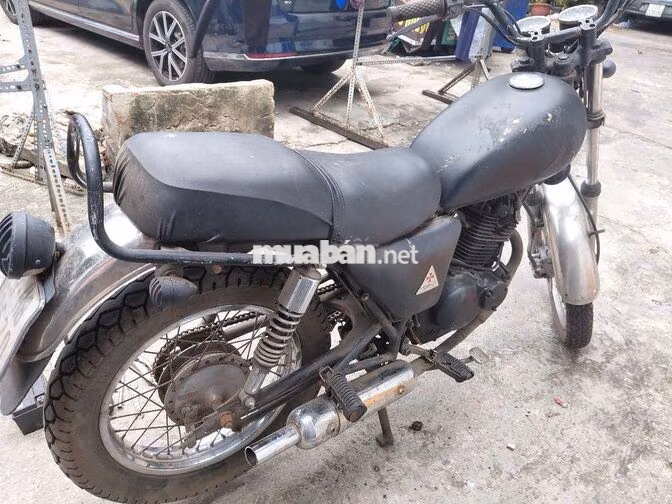 Suzuki GN125 Đen Nhật