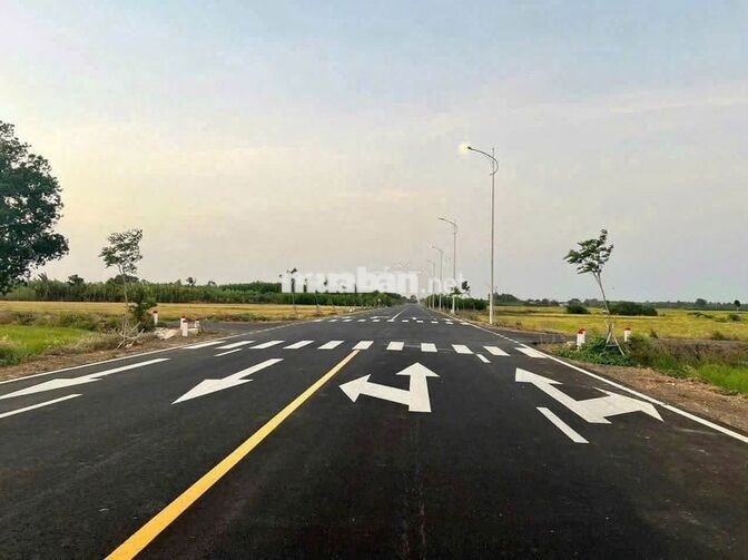 BÁN GẤP! MẶT TIỀN DT997 RỘNG 32M CHỈ 899Tr 272M2 NGAY KCN ĐẤT ĐỎ