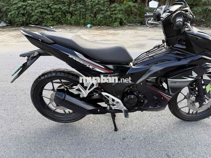 Siêu Mới Winner V3 Chính chủ -2023 nilon kín xe