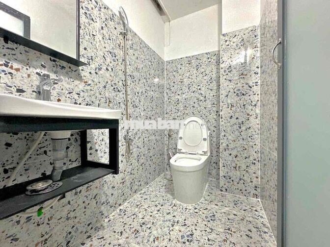 chính chủ cho thuê phòng tách bếp Full nội thât P15 Tân bình