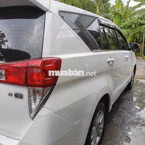 Toyota Innova 2018 Trắng