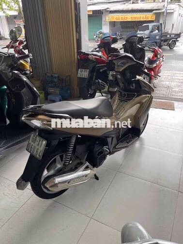 Honda Air Blade 125cc Vàng đồng Xăng điện tử