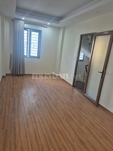 Cho thuê hoặc bán nhà ngõ đường Cổ Linh - Long Biên