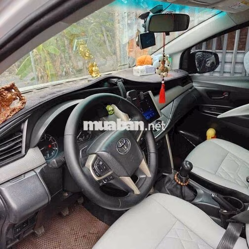 Toyota Innova 2018 Trắng