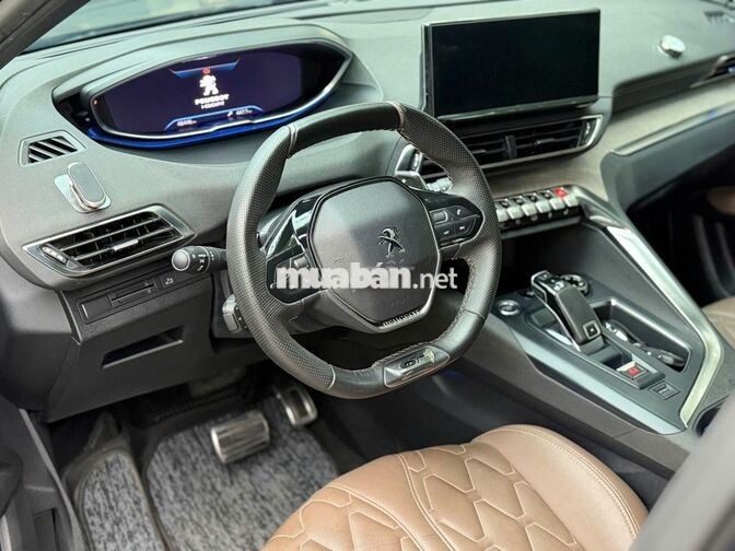 Peugeot 5008 GT 1.6 AT 2023 Xám | 46,000 Km