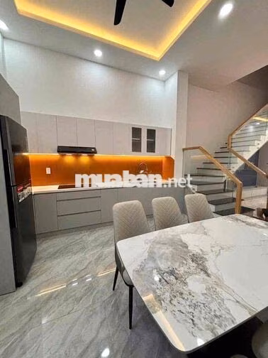 nhà 1 trệt 2 lầu THUẬN GIAO,Kế đường 22/12 gần VSIP1,đầy đủ nội thất.