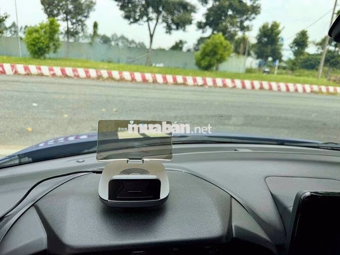 Suzuki Swift Hybrid 2025 Xanh CVT 3.000 KM Cho Góp