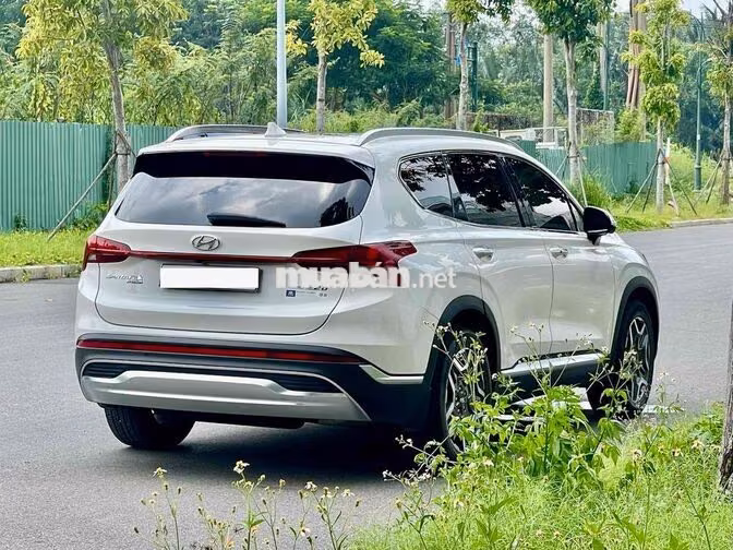 Hyundai SantaFe 2022 2.2D Cao Cấp Trắng 36.000 km