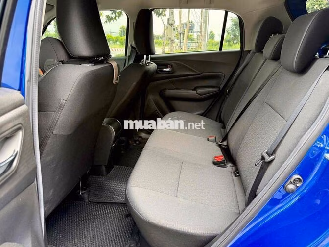 Suzuki Swift Hybrid 2025 Xanh CVT 3.000 KM Cho Góp