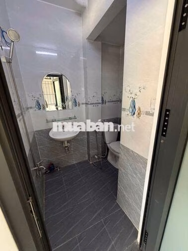 Gần một cây số với Đại học Sài Gòn Đại học mở