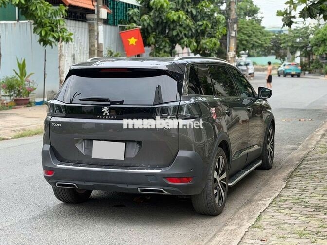 Peugeot 5008 GT 1.6 AT 2023 Xám | 46,000 Km