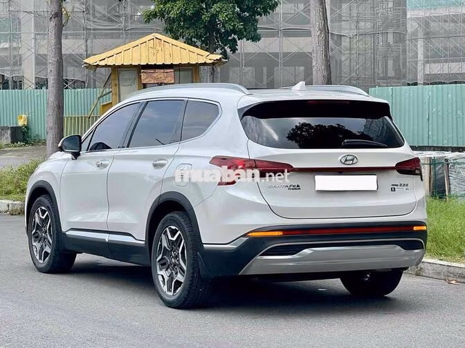 Hyundai SantaFe 2022 2.2D Cao Cấp Trắng 36.000 km