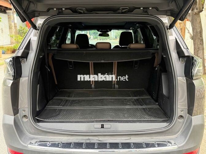 Peugeot 5008 GT 1.6 AT 2023 Xám | 46,000 Km