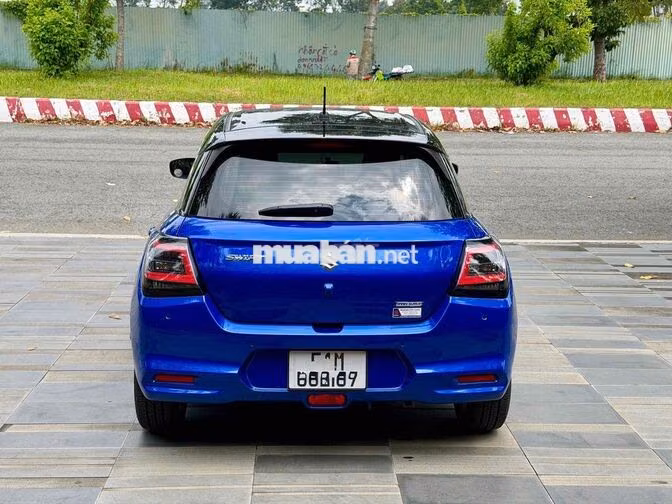 Suzuki Swift Hybrid 2025 Xanh CVT 3.000 KM Cho Góp