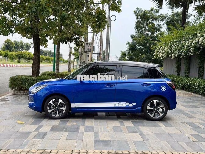 Suzuki Swift Hybrid 2025 Xanh CVT 3.000 KM Cho Góp
