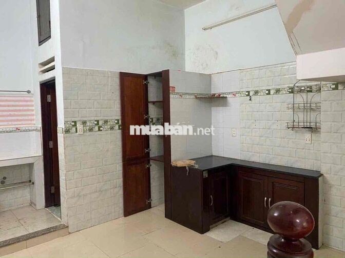 Nhà cho thuê rẻ đẹp, dt 4*16 đúc 3 tấm 4pn 3wc, 2/ liên khu 5-6, bình