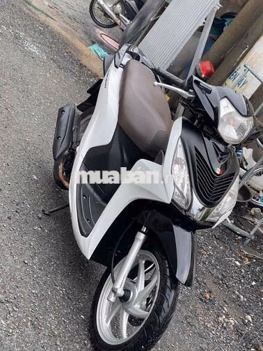 Honda Vision 2016 Trắng đen biển thành phố
