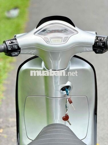 Piaggio Sprint 125cc 2016 Bạc Porsche.Siêu Keng