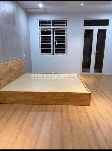 Nhà riêng 1 trệt + 1 lầu,2p ngủ-đường Cô Giang giá 15tr/tháng        