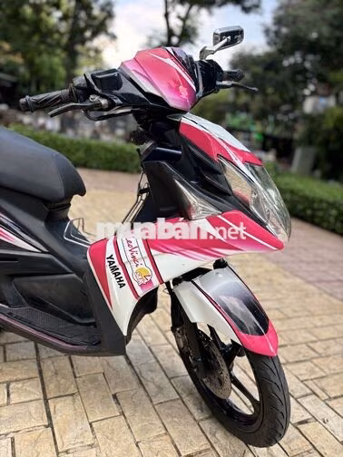 Yamaha Nouvo 5 Fi Hồng Trắng