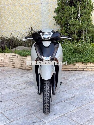 Honda SH 125i 2017 đèn led 2 tầng khoá smartkey