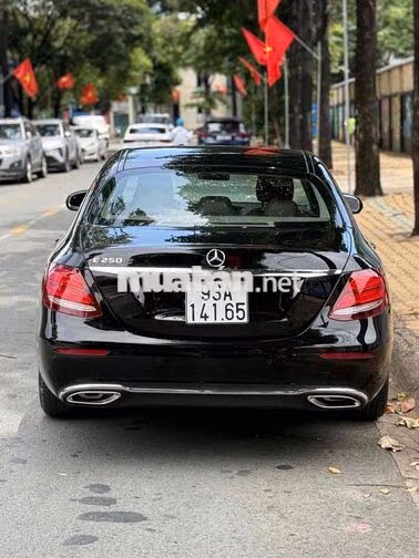 Mercedes E250 2018 Đen 1 CHỦ CÁ NHÂN
