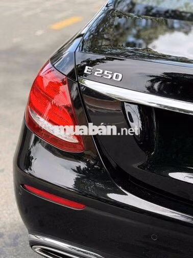 Mercedes E250 2018 Đen 1 CHỦ CÁ NHÂN