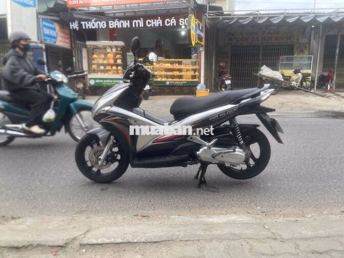 Honda Air Blade Đen bạc 43