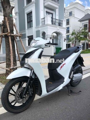 Honda SH Trắng