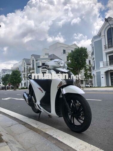 Honda SH Trắng