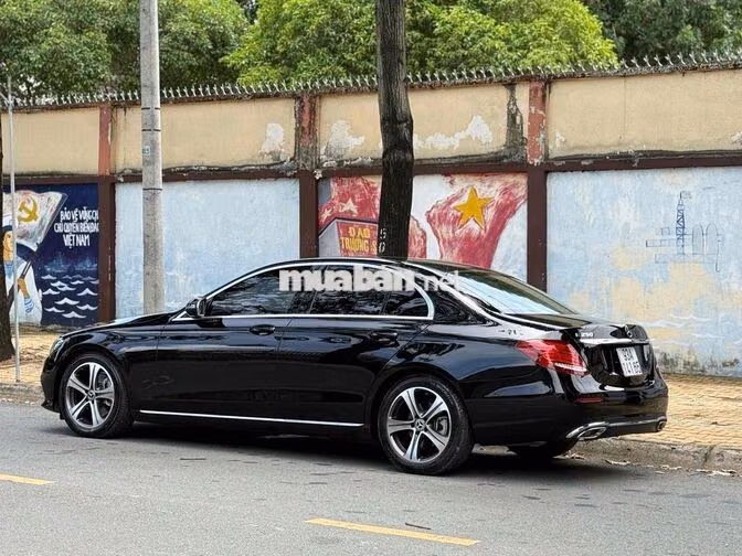 Mercedes E250 2018 Đen 1 CHỦ CÁ NHÂN