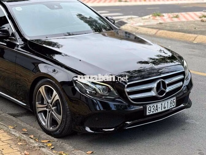 Mercedes E250 2018 Đen 1 CHỦ CÁ NHÂN