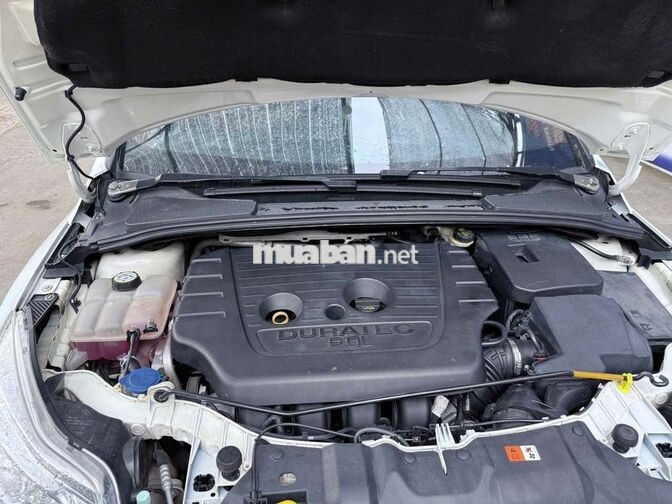 Ford Focus 2014 2.0AT,hatchback 5 chỗ,màu trắng